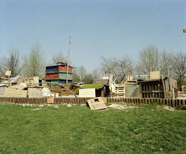 118140 Gezicht op de speeltuin aan de Bijnkershoeklaan te Utrecht.